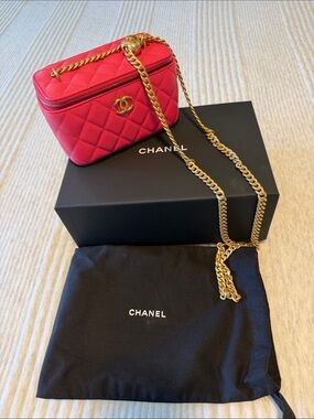 AUTHENTIC CHANEL Pink Quilted Vanity Crossbody with Gold Chain - HOT PINK!
